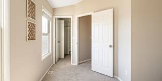 Charming 3 Bedroom Townhome in Highlands Neighborhood Gallery 15