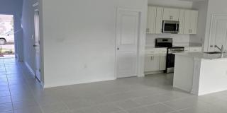 Westview Single Family Home 4 beds 2,5 Baths Gallery 10