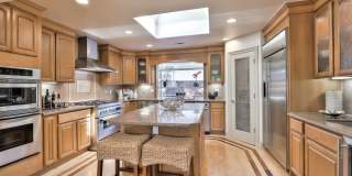 Saratoga 5 Bedrooms with Free Electricity from Solar System Gallery 7