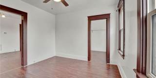214 Ludington Street Gallery 7