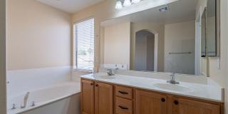 Great 4 Bedroom Dove Valley Home - Play Pool/All Appliances Great 4 Bedroom Dove Valley Home - Play Pool/All Appliances Gallery 31