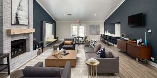 Williamsburg Gallery 5