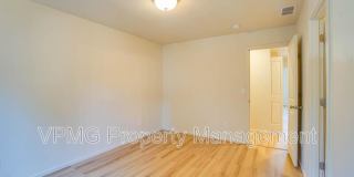 2105 Northeast 118th Place Gallery 22