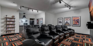 Riverview at Upper Landing Gallery 26