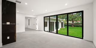 235 NE 91st St Gallery 11