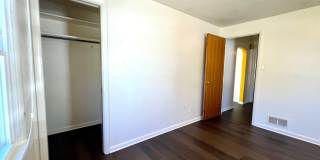 Spacious 4BR House in Edgewater Gallery 62