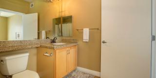 Stylish & Spacious Courtyard-Facing Condo in the Heart of Gaslamp Gallery 22
