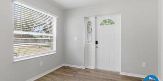 7428 37th Ave N Gallery 21