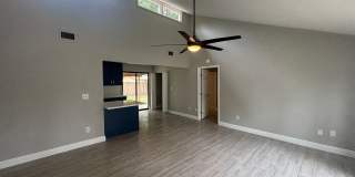 Newly renovated, WOW this will rent quick! Gallery 4