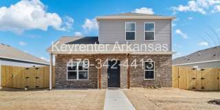 Spacious Home in Fayetteville! Gallery 1