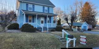 Beautiful SIngle Family Home in Great Location Gallery 1
