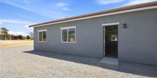 2001 S Dandelion Street Gallery 25