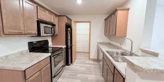 2 Bed / 2 Bath Apartment in Madison, WI 53579 Gallery 1