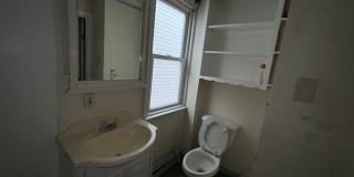 2 beds freshly updated Gallery 16