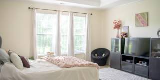 5055 Sussex Drive Gallery 23