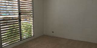 1099 Green Street Gallery 5