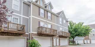 2 Bedroom 2 Bathroom Town House - End Unit Gallery 5