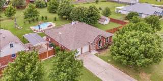 Luxury Lease on 1+ Acre with Saltwater Pool & Workshop in Ponder ISD! Gallery 32