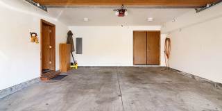 Beautiful townhome, ski shuttle, views, utilities included, pets negotiable, winter lease! Take a look quick! Beautiful townhome, ski shuttle, views, utilities included, pets negotiable, winter lease! Take a look quick! Gallery 45