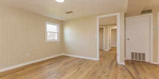 4609 South Madison Street Gallery 7