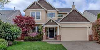 Sought after Remington 4bed 2.5bath with Lots of Yard Space! Gallery 1