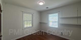 2811 E 1st Pl Gallery 10