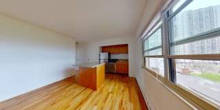 5630 N Sheridan Gallery 1