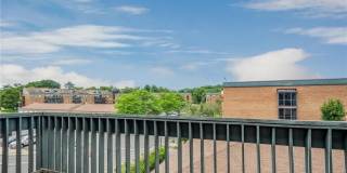 100 Kane Street Gallery 24