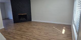 1107 W Memory Lane Gallery 3