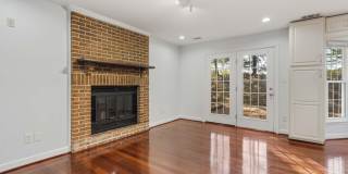 2621 JOHN MILTON Drive Gallery 18