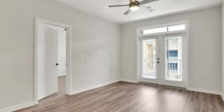 Arboretum West Gallery 64