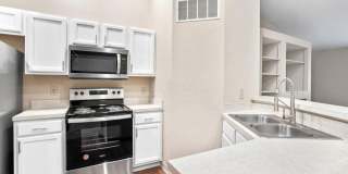 4907 Stratford Pine Lane Gallery 11