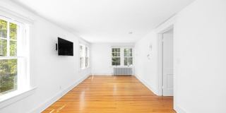 12 Roosevelt Road Gallery 16
