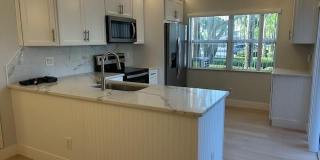 2807 SW LAKEMONT Place Gallery 4