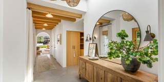 Fully Furnished Luxury Retreat in Pierpont! Gallery 7