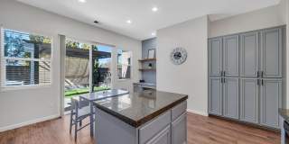 South Town Fully Furnished Home! Gallery 17