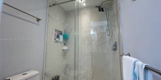 10818 SW 72nd St Gallery 6