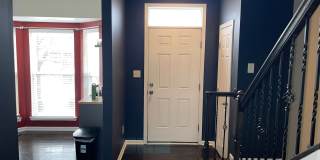 Amazing Three Bedroom Townhome in Southend! Gallery 10