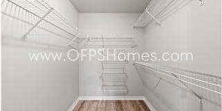 AVAILABLE NOW! HALF OFF FIRST MONTH'S RENT! Gallery 12