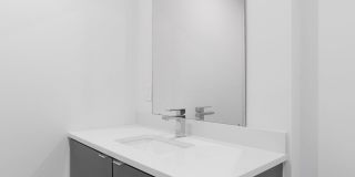 Graduate Pointe Gallery 2