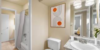 Bella Terra at City Center Apartments Gallery 9