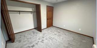 2 S Wickham Ct Gallery 11