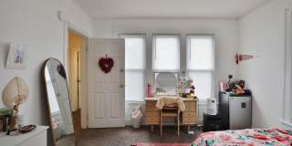 4-5 BR HOUSE on Frambes close to High St / Short term lease available Gallery 28