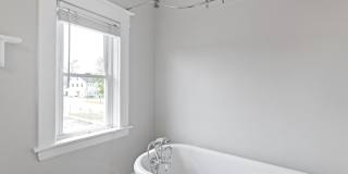 199 Houston Avenue Gallery 28