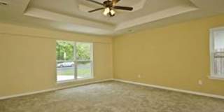 Great Home in Windsor Park Gallery 14