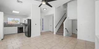 $500 Off Rent! No HOA North Phoenix 3BR Home with Large Yard & Garage $500 Off Rent! No HOA North Phoenix 3BR Home with Large Yard & Garage Gallery 1