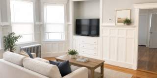 114-116 Thornton St. Gallery 4
