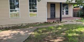 205 W Bond Street Gallery 1