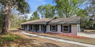 300 E SWEETWATER CREEK Drive Gallery 1