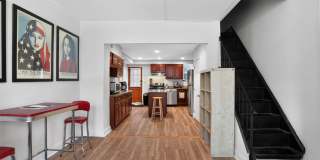 2623 EMERALD Street Gallery 15